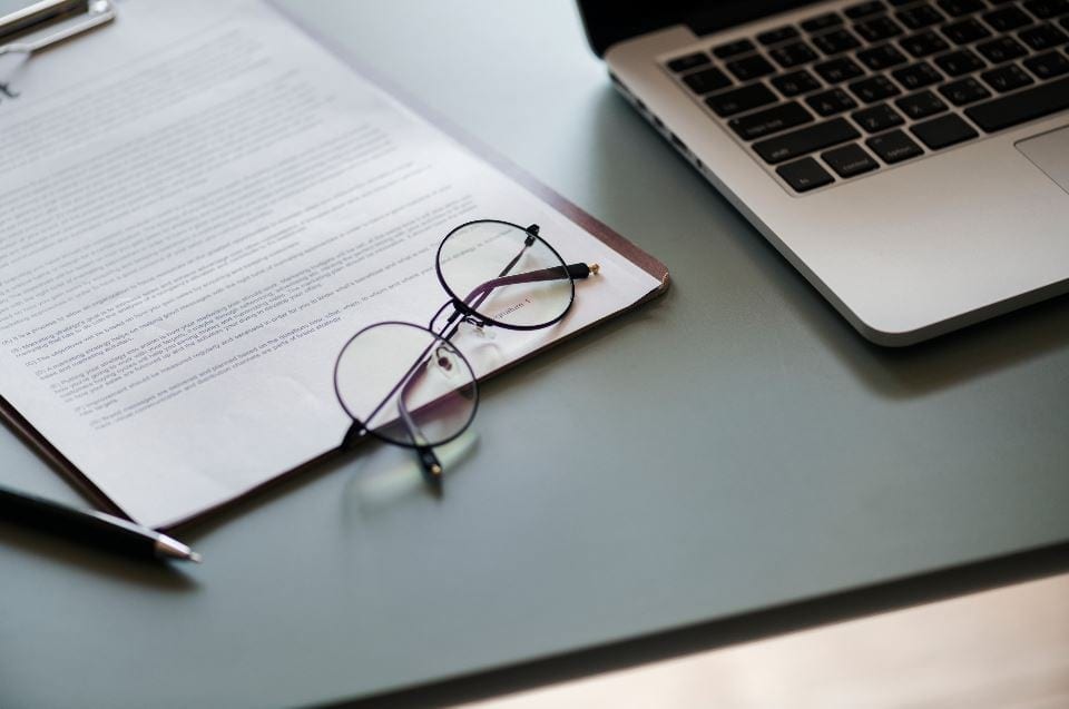 commercial leases glasses