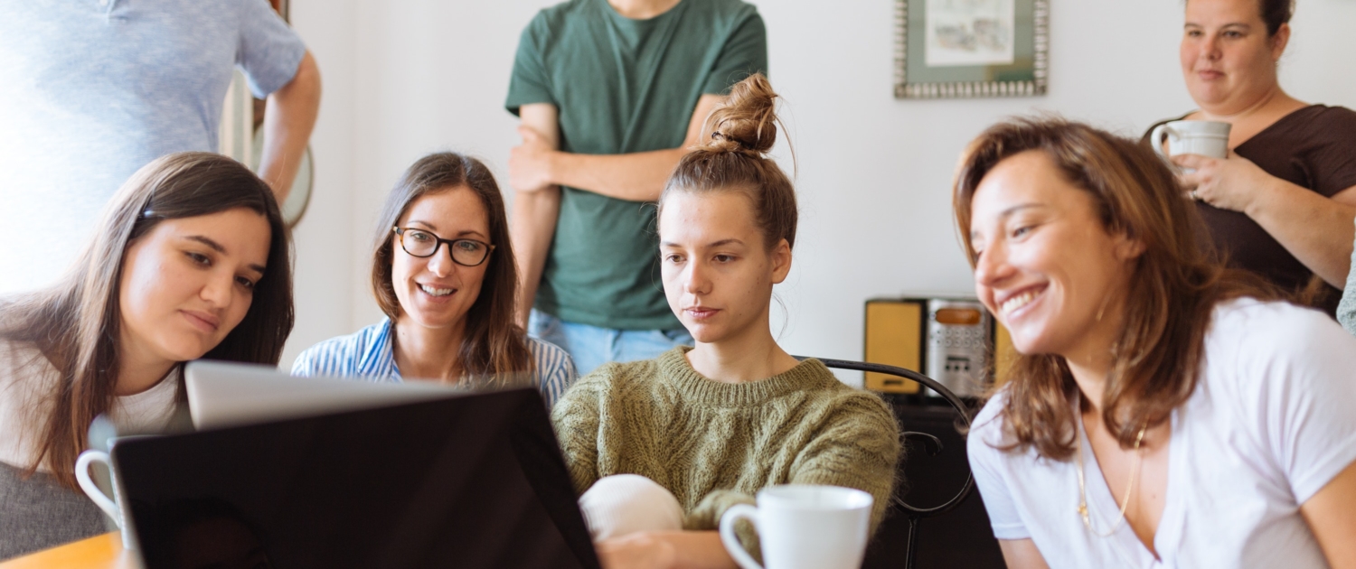 people looking at laptop computer 1595391 people looking at laptop computer 1595391